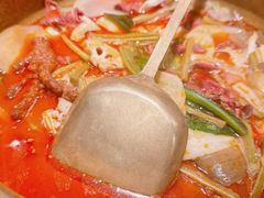 -毛肚向右·川渝毛肚王(经开永旺店)