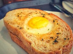 -星巴克臻选(莘庄仲盛店)