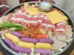 -豚妈妈汤饭·部队锅(南京东路店)