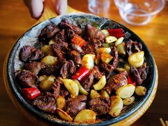 -老东镇啤酒屋海鲜加工·蒸汽海鲜·海鲜烧烤(台东店)