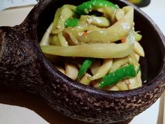 手撕茄子-佬麻雀·新湘菜(珠海金发购物中心店)