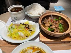 -老乡鸡(上海白玉兰广场店)