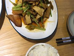-钟记家菜(红专南路店)
