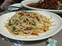 醋呛绿豆芽-百味地锅鸡(二店·财校分店)