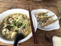 -小河无名面馆
