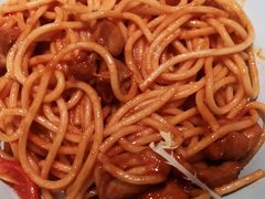 黑椒牛柳丝炒意粉-杯子红牛排(创意产业园店)