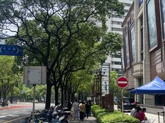 -新虹桥中心大厦