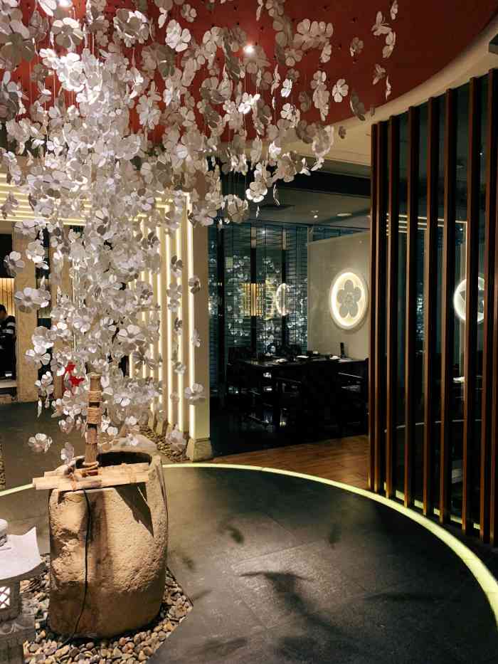 花隐日式怀石料理(德基广场店)-"闺蜜来南京吃の最后一顿～环境服务都