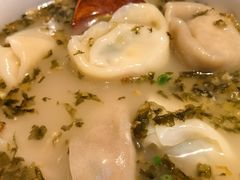 黄鱼馄饨-顶特勒·黄鱼馆·特色菜(上海大世界店)