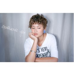 -Godhands美发设计沙龙