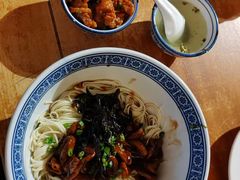 大肠面-沪西老弄堂面馆(定西路店)