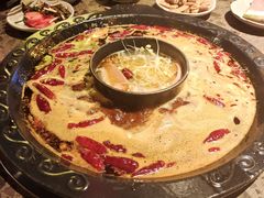-舒家大院重庆老火锅(纪念塔店)