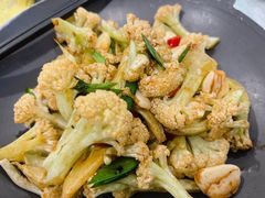 -马尔龙新疆饭店·清真(瑞景店)