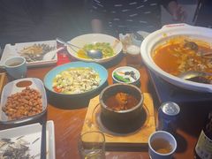 -魏铭鱼头捞饭(晋阳路店)