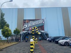 -极限PLAY运动娱乐新世界·团建派对表演休闲馆·室内高空游乐园