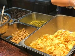 -丽丽三鲜螺蛳粉(田林路店)