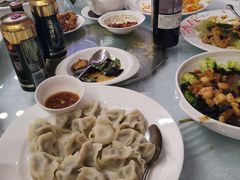 -汇泉王朝大饭店