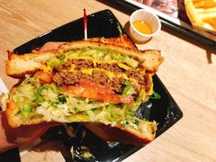 -The Habit Burger Grill 哈比特汉堡(复兴soho店)