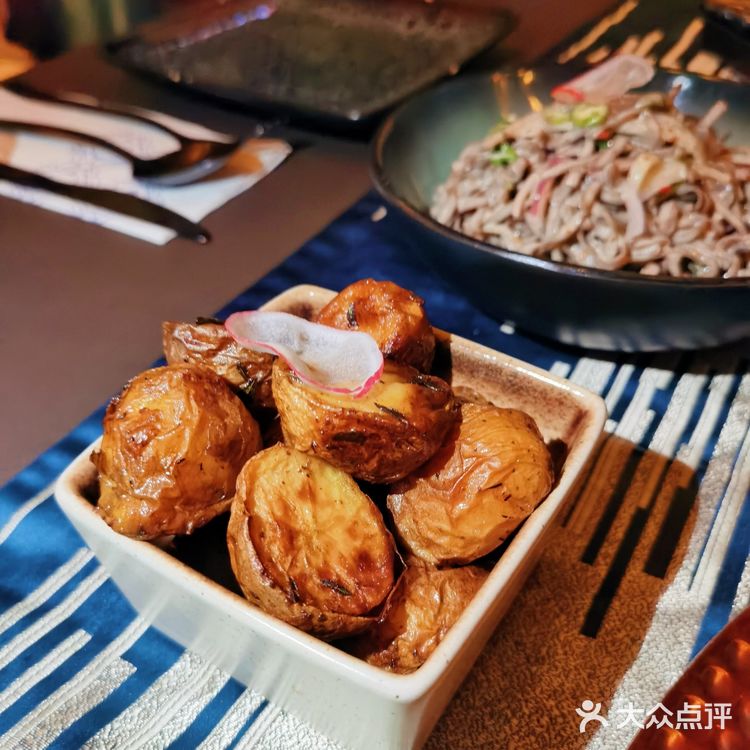 美食|异域烤肉bar⛺️魔都高级感环球酒吧