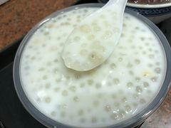 椰汁薏米西米露-百花传统甜品店(原址店)