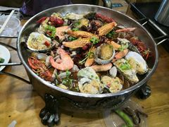 -老东镇啤酒屋海鲜加工·蒸汽海鲜·海鲜烧烤(台东店)