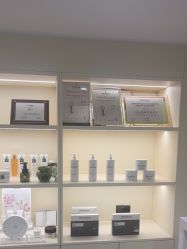 -JNK皮肤管理中心