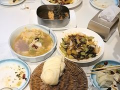 -小锅饭豆腐馆(重工北街普罗旺斯店)