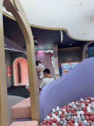 -奈尔宝·国风主题儿童乐园·亲子餐厅(豫园商城店)