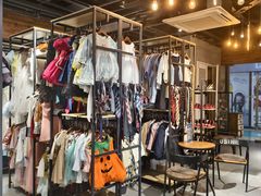 -宇不同照相馆(万嘉广场店)