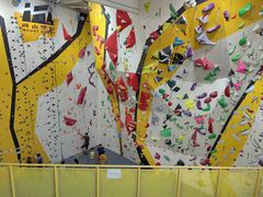 -问山MountQuest攀岩馆