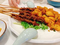 -犇逸·乐山跷脚牛肉·四川现炒(览海店)