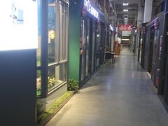 -百安居装修建材卖场(罗湖店)