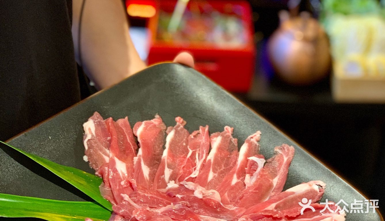 重庆火锅人间烟火在渝利‼️锅底正牛肉嫩真绝了