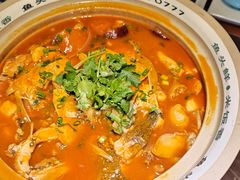 -魏铭鱼头捞饭(晋阳路店)