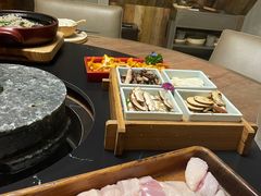 -蘑界·野生菌火锅(深业上城店)