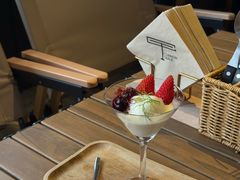 -Common Table · Brunch & Coffee