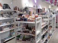 -嗨本可潮玩仓(大兴大悦春风里店)