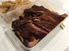 -狗撵鸭(泰山公寓店)