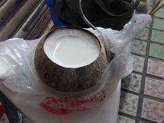 -椰爺爺·椰子冻砵仔糕