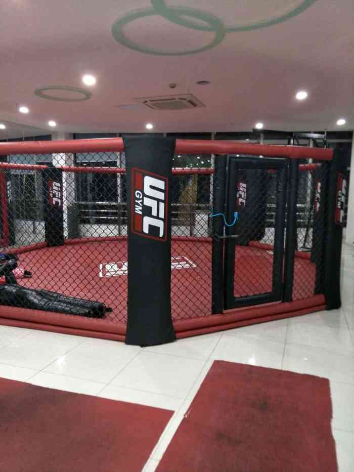 奥森健身(大华店)-"在这里健身很舒服,环境和价钱都很适合,我.