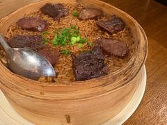 腊味蒸饭-乔街深夜食堂·台州菜·高压锅生蚝(杭州总店)