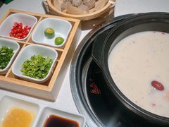 -粤小煲鲜汤猪肚鸡(丹尼斯二天地店)