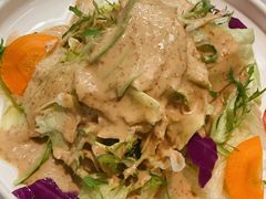 牛油果蔬菜沙拉-雀蓝川菜(奥体广场店)