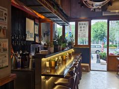 -8PINTS八品脱·日料·烧鸟·精酿小酒馆(莘庄店)