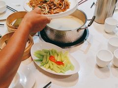 -煲王粤菜餐厅(中侨中心店)