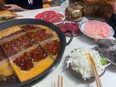 -岗上渣渣老火锅(两路口店)