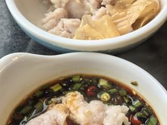 -老来福·非遗酸汤兔(凯旋路店)