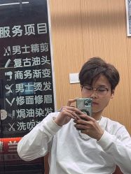 -纯剪男士理发馆·烫染专业店