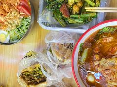 -二钢串叔麻辣烫(华龙大厦店)