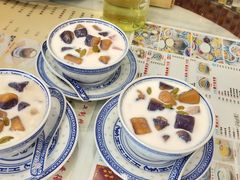-广信牛奶甜品世家(台东店)